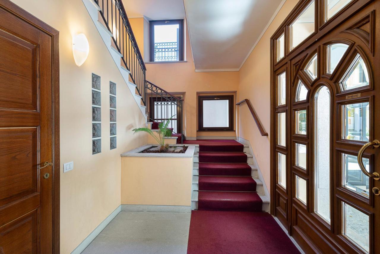 Апартаменти Dolfin - Nel Centro Di Stresa - By Impero House Екстер'єр фото